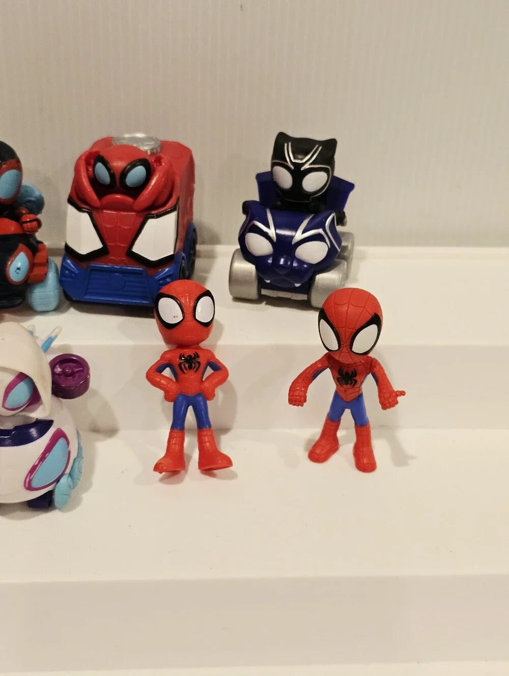 Marvel Spidey & His Amazing Friends Web Squad Racers and Figure Set